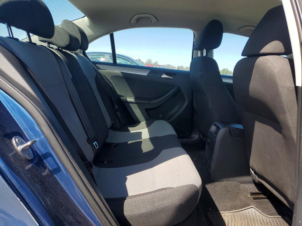 2017 VOLKSWAGEN JETTA S photo 10