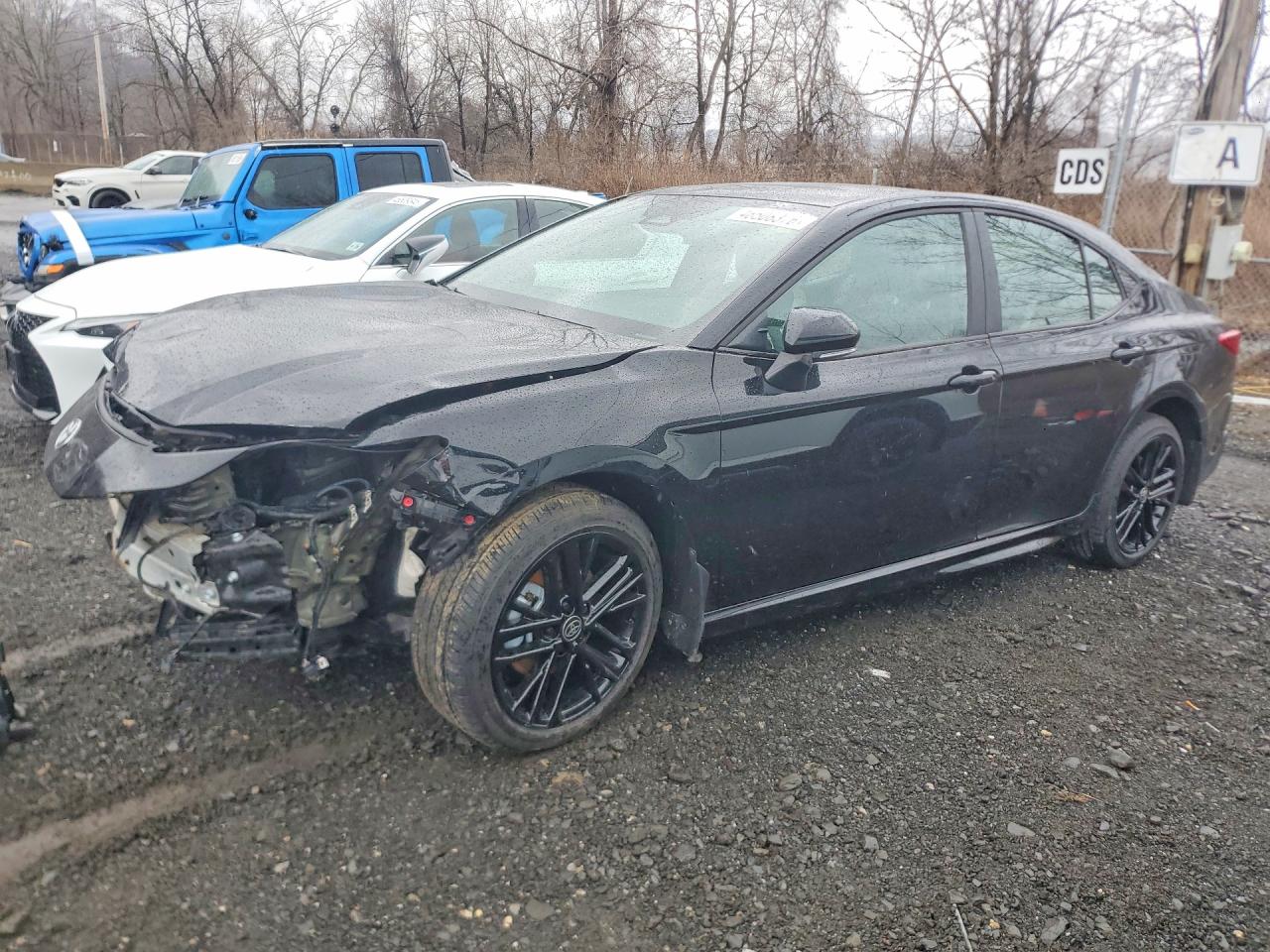 2026 TOYOTA CAMRY SE photo 2