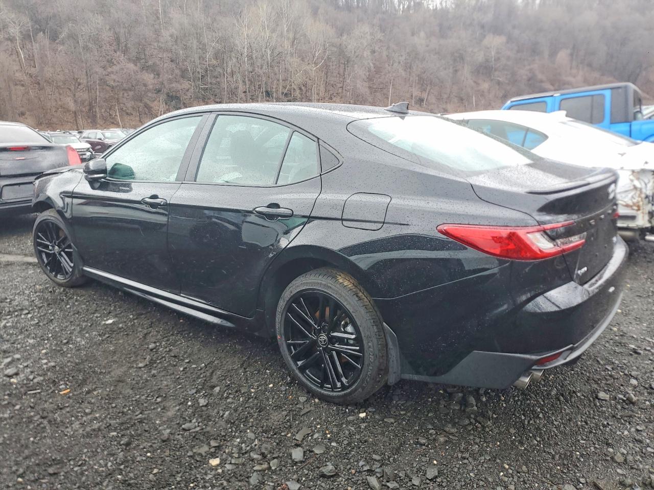 2026 TOYOTA CAMRY SE photo 5