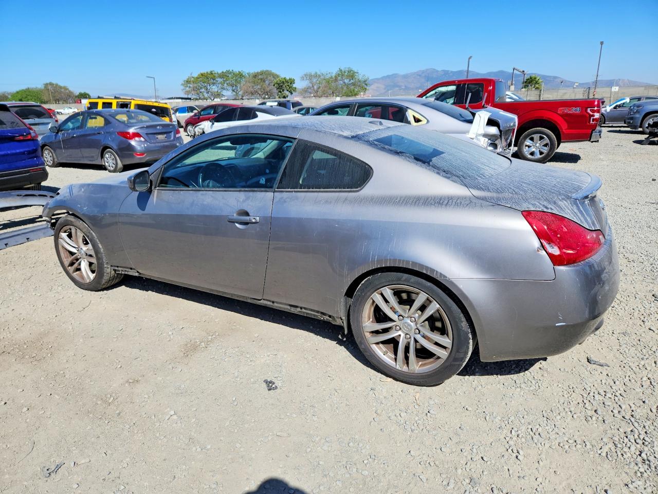 2009 INFINITI G37 COUPE BASE photo 2