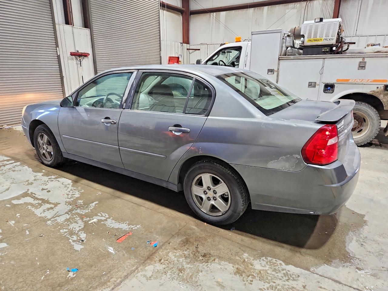 2005 CHEVROLET MALIBU LS photo 4