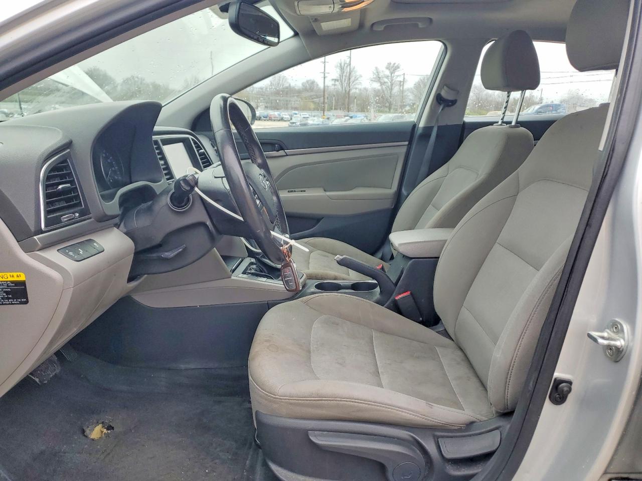 2018 HYUNDAI ELANTRA VALUE EDITION photo 13