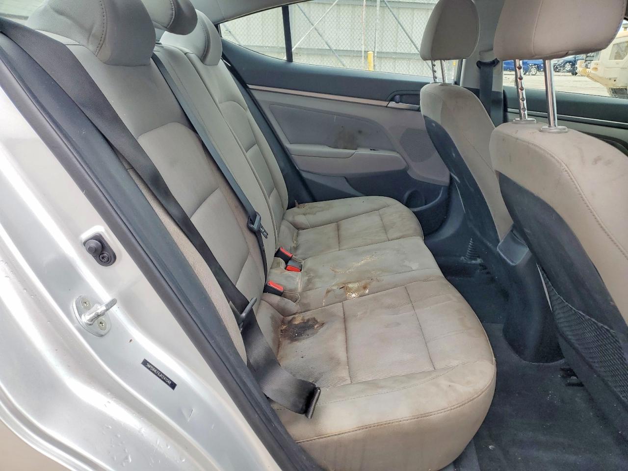 2018 HYUNDAI ELANTRA VALUE EDITION photo 19