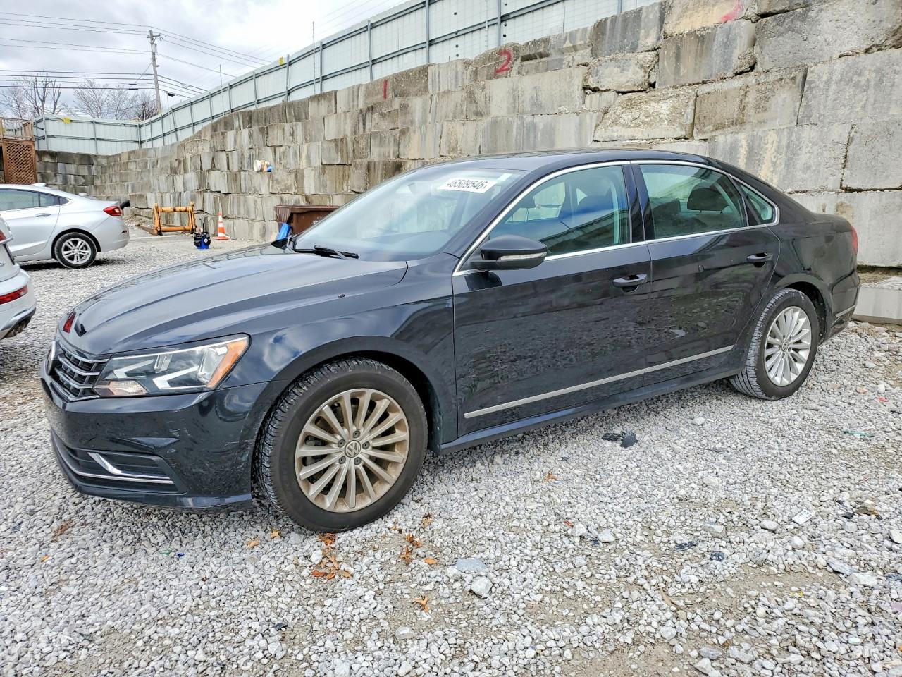 2017 VOLKSWAGEN PASSAT