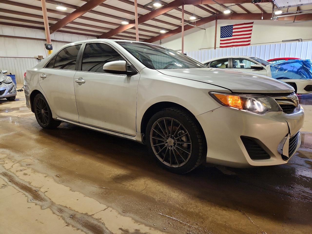 2012 TOYOTA CAMRY LE photo 7