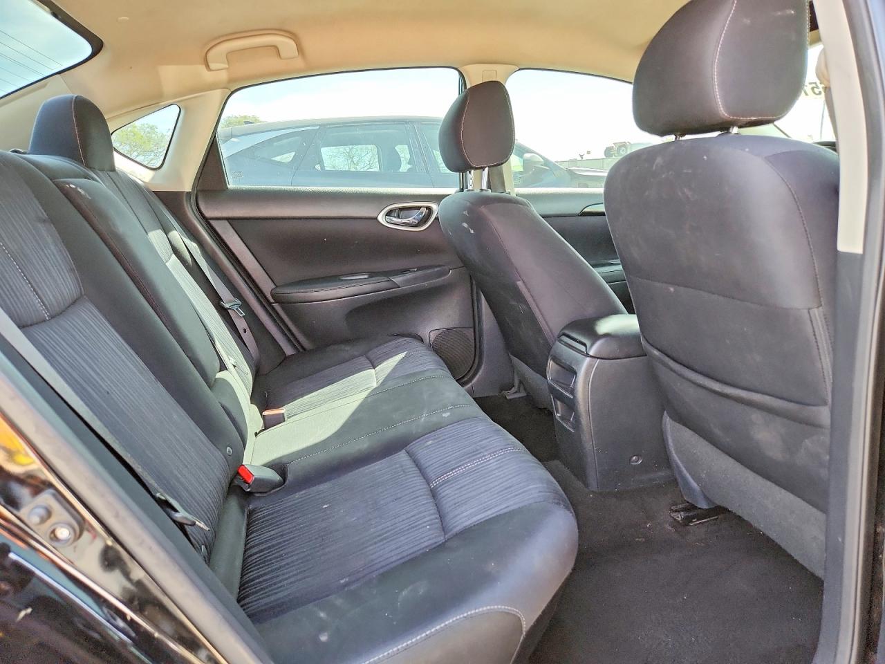 2016 NISSAN SENTRA S photo 10