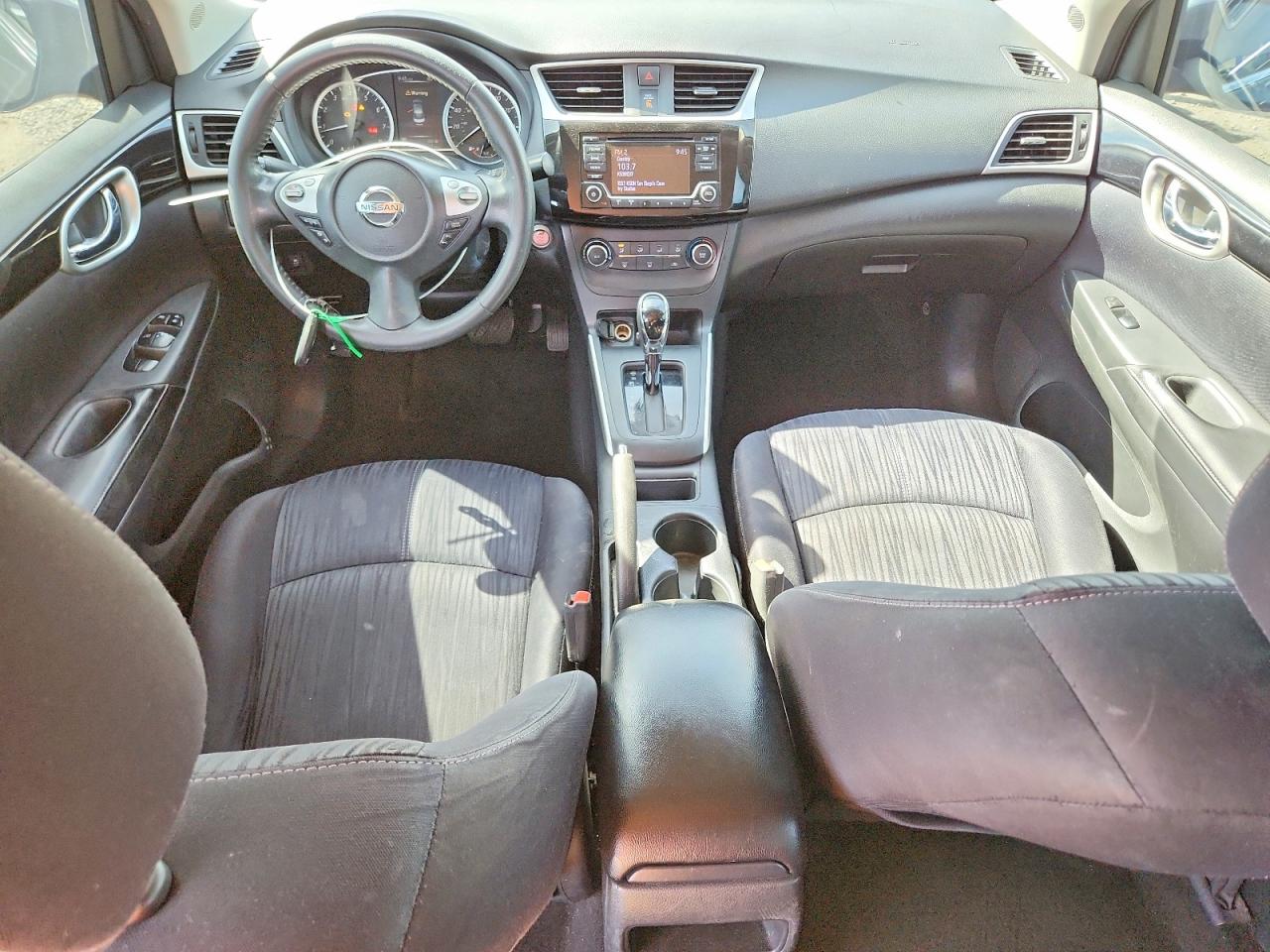 2016 NISSAN SENTRA S photo 8