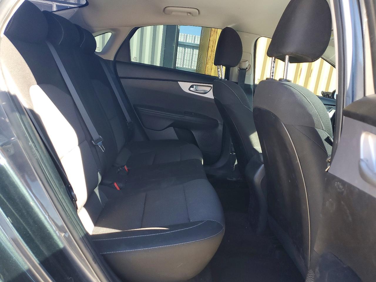2024 KIA FORTE LXS photo 28