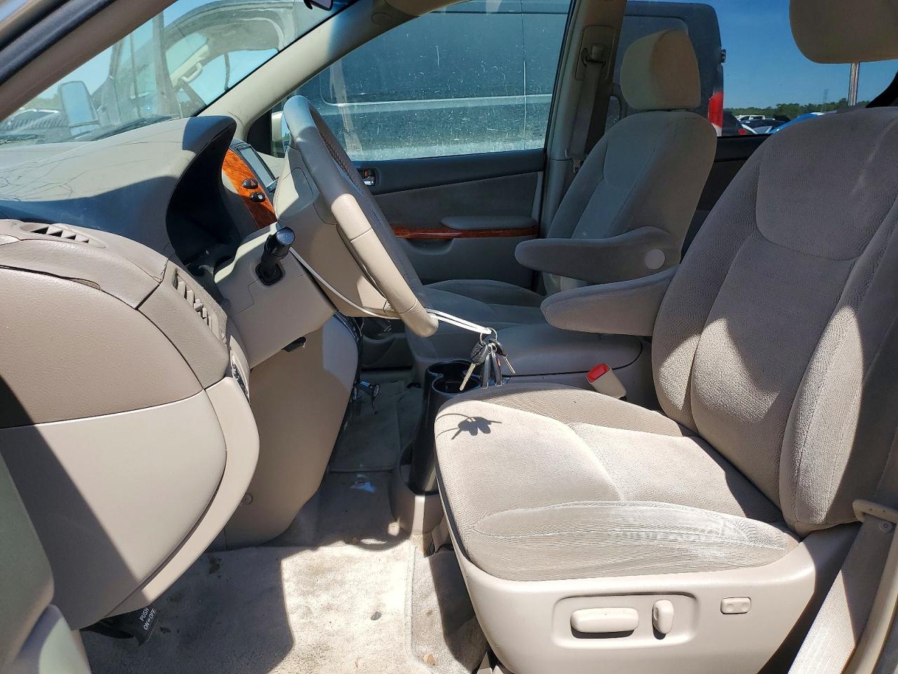 2006 TOYOTA SIENNA XLE 7 PASSENGER photo 13