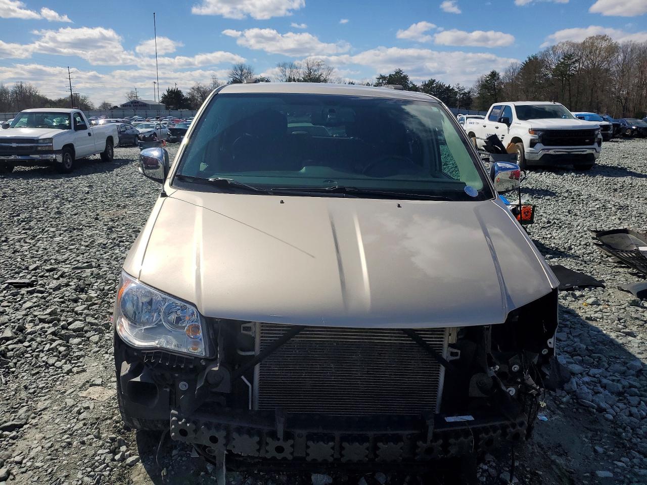 2015 CHRYSLER TOWN & COUNTRY LIMITED photo 9