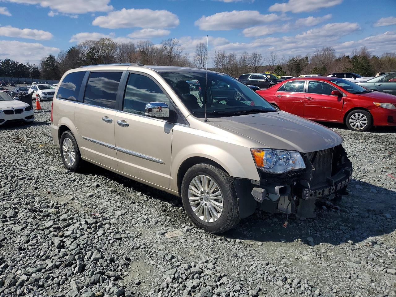 2015 CHRYSLER TOWN & COUNTRY LIMITED photo 7