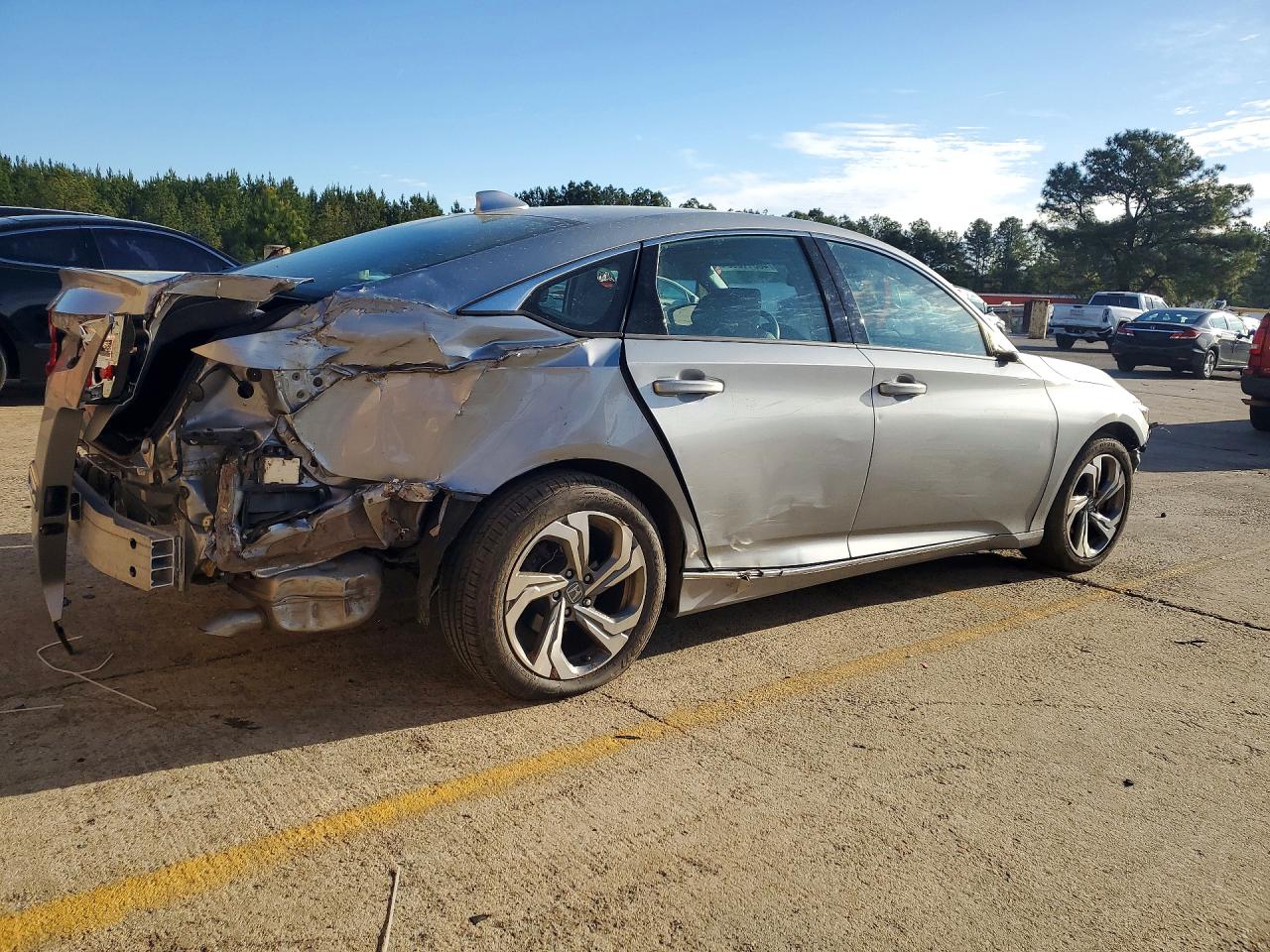 2018 HONDA ACCORD EXL photo 3