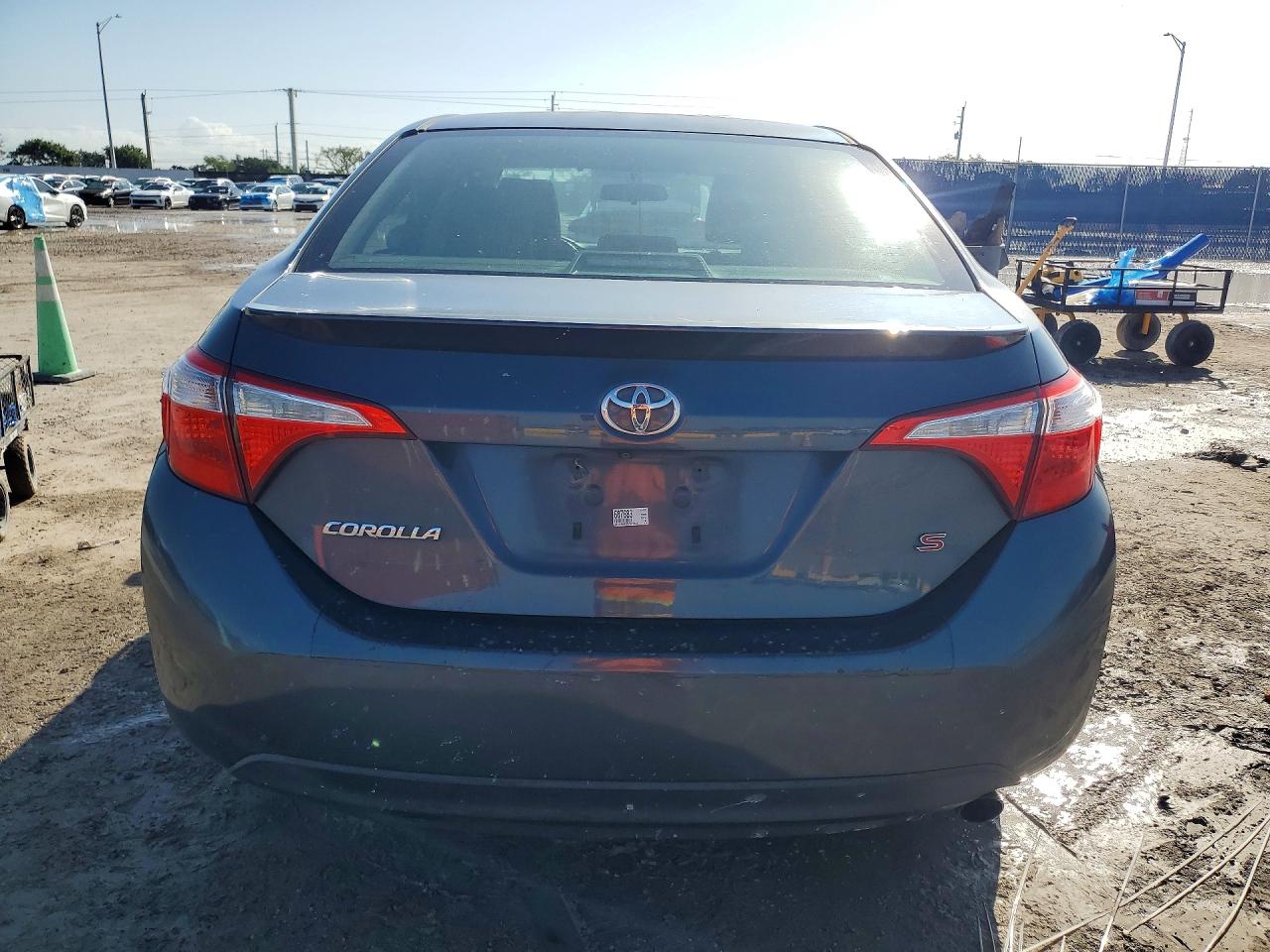2016 TOYOTA COROLLA S PLUS photo 11
