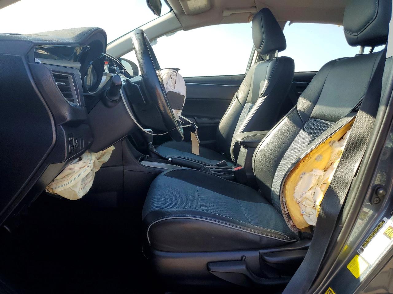 2016 TOYOTA COROLLA S PLUS photo 13
