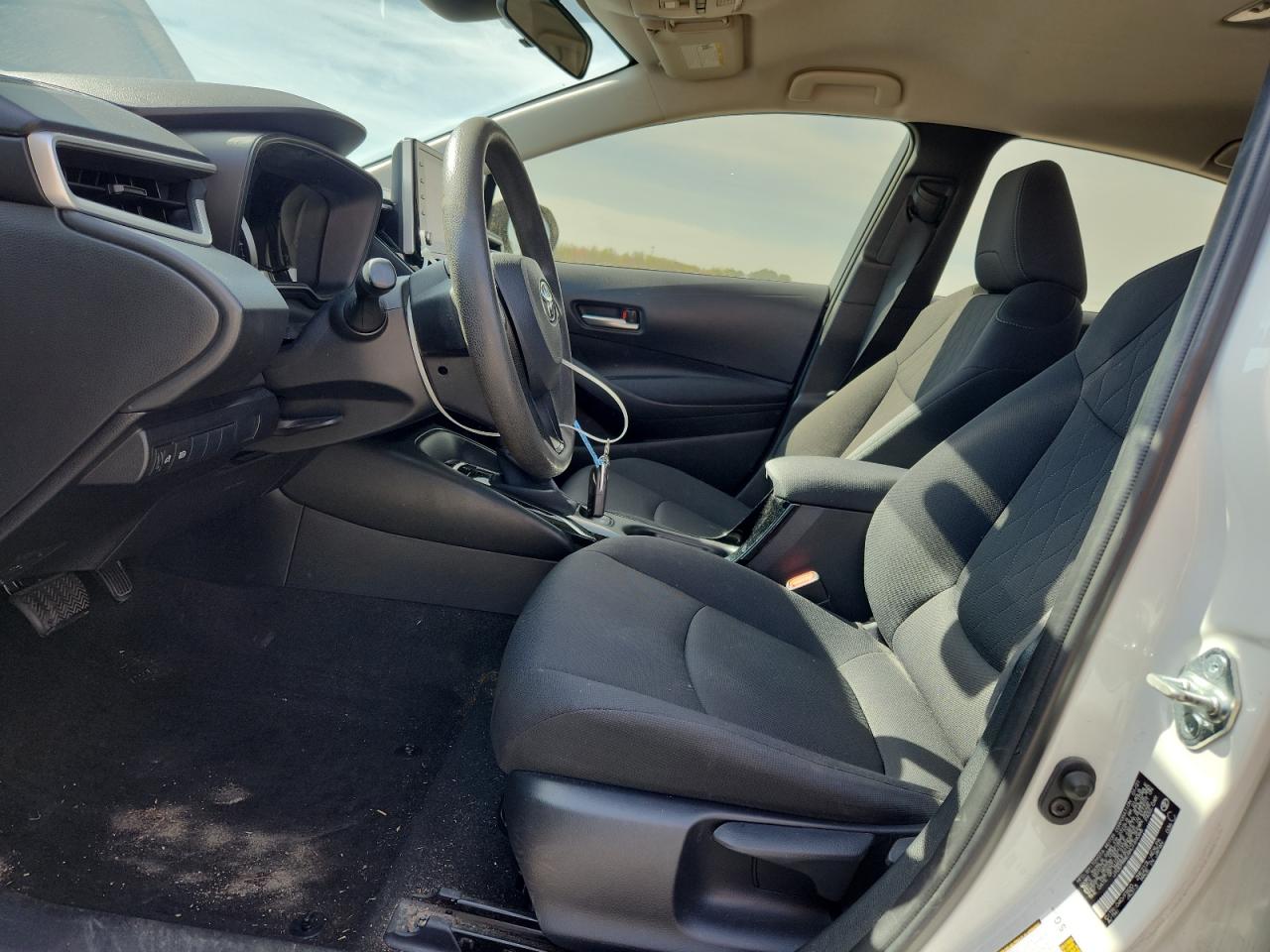 2021 TOYOTA COROLLA LE photo 7