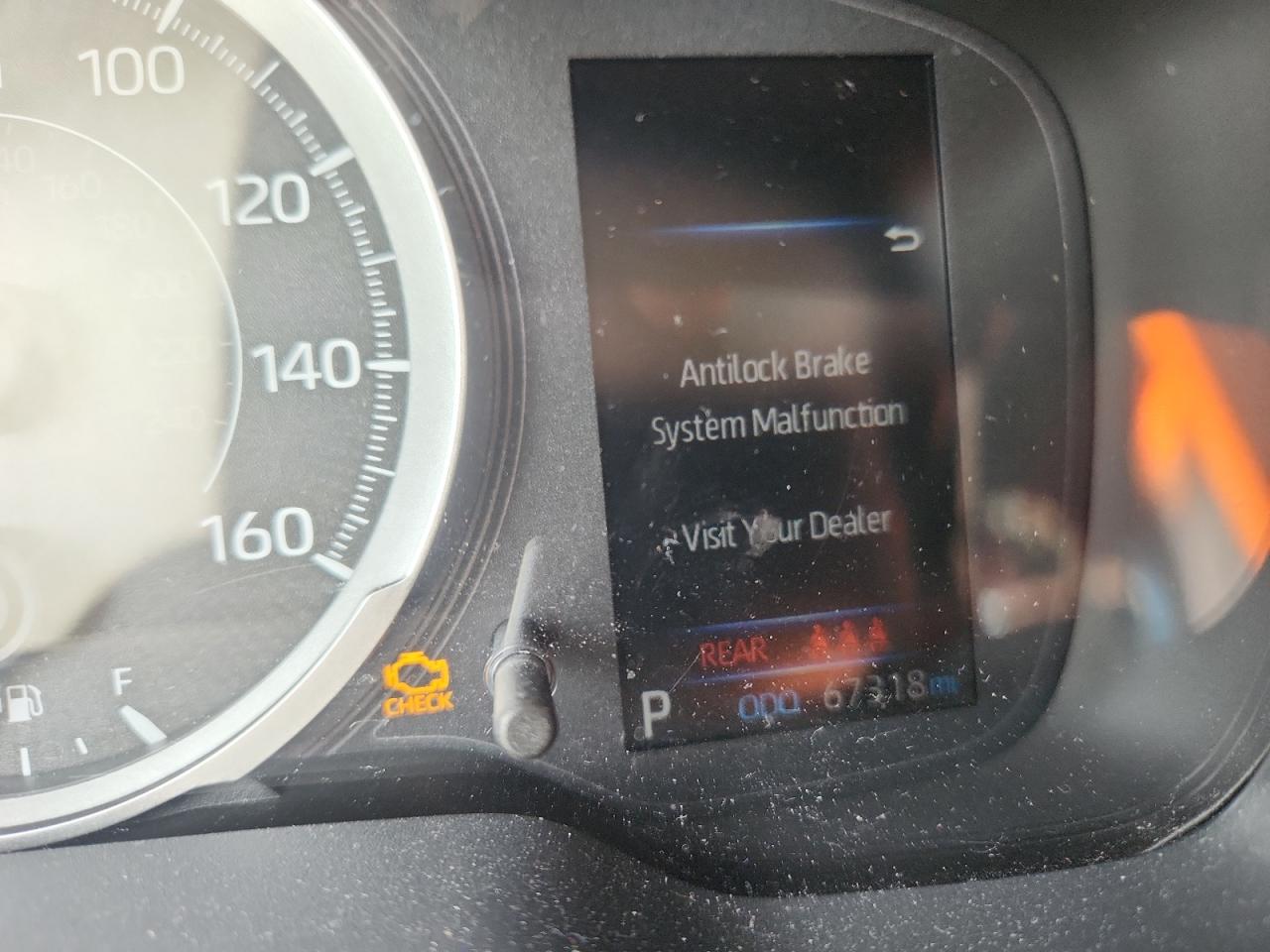 2021 TOYOTA COROLLA LE photo 9