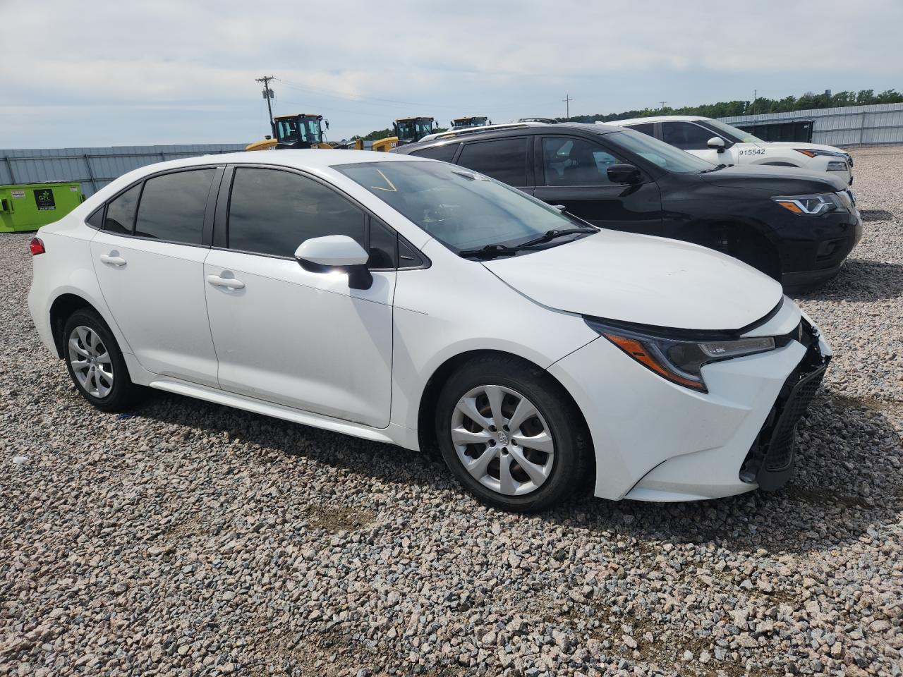 2021 TOYOTA COROLLA LE photo 4