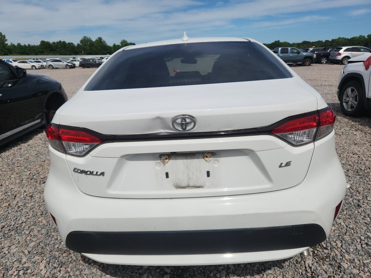 2021 TOYOTA COROLLA LE photo 6