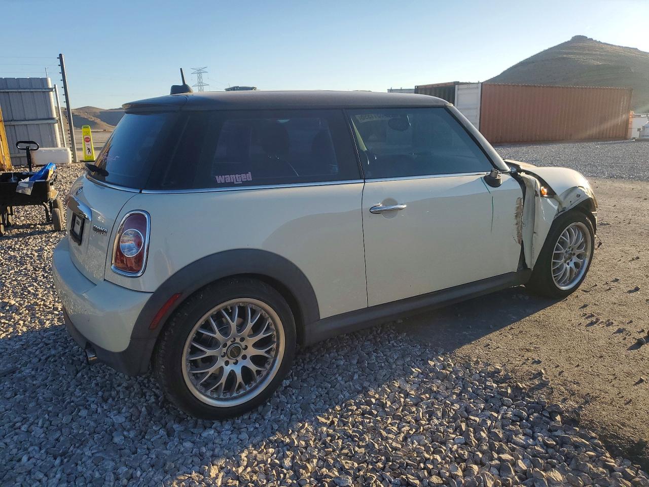 2011 MINI COOPER photo 3
