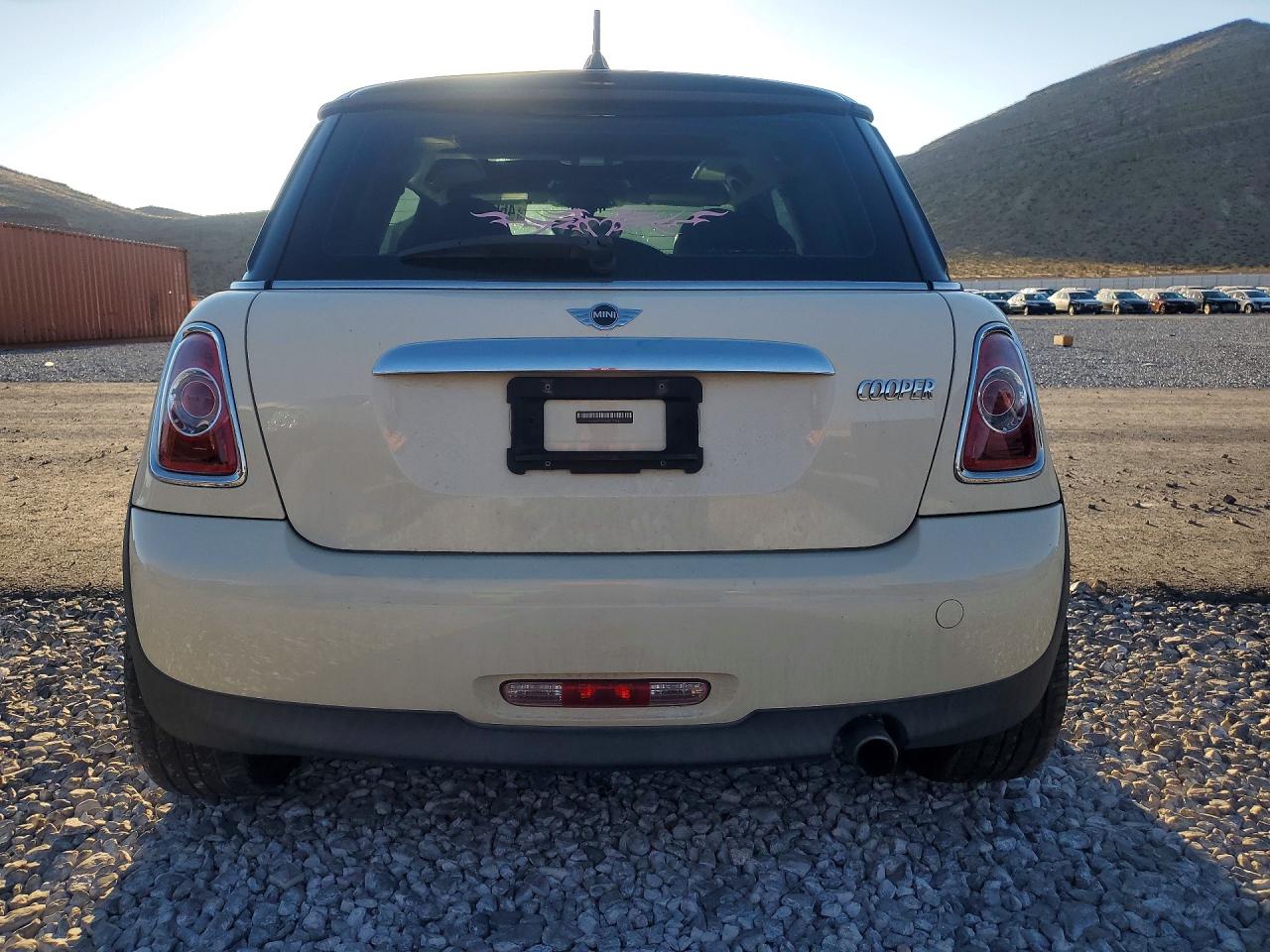 2011 MINI COOPER photo 6