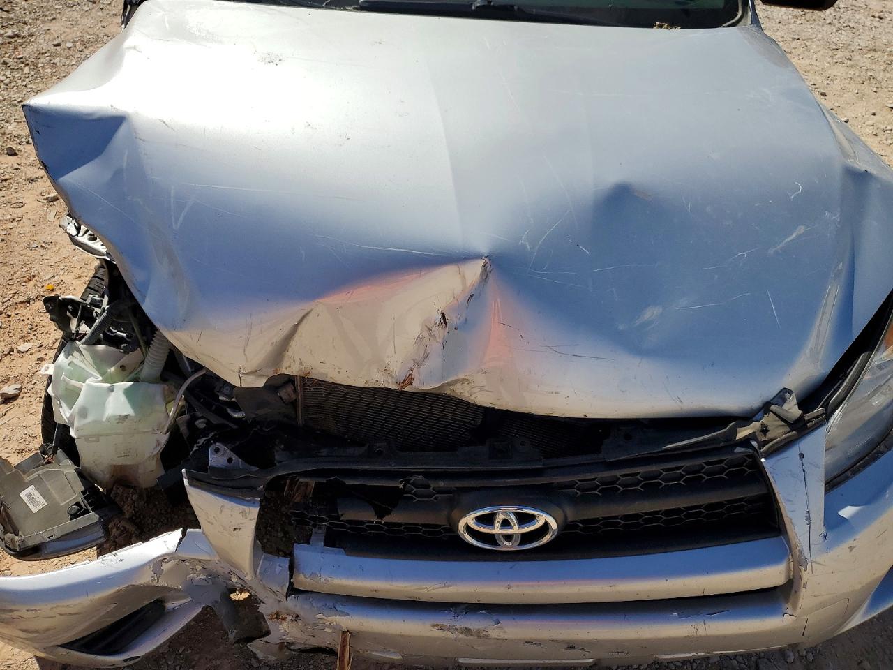 2011 TOYOTA RAV4 BASE photo 34