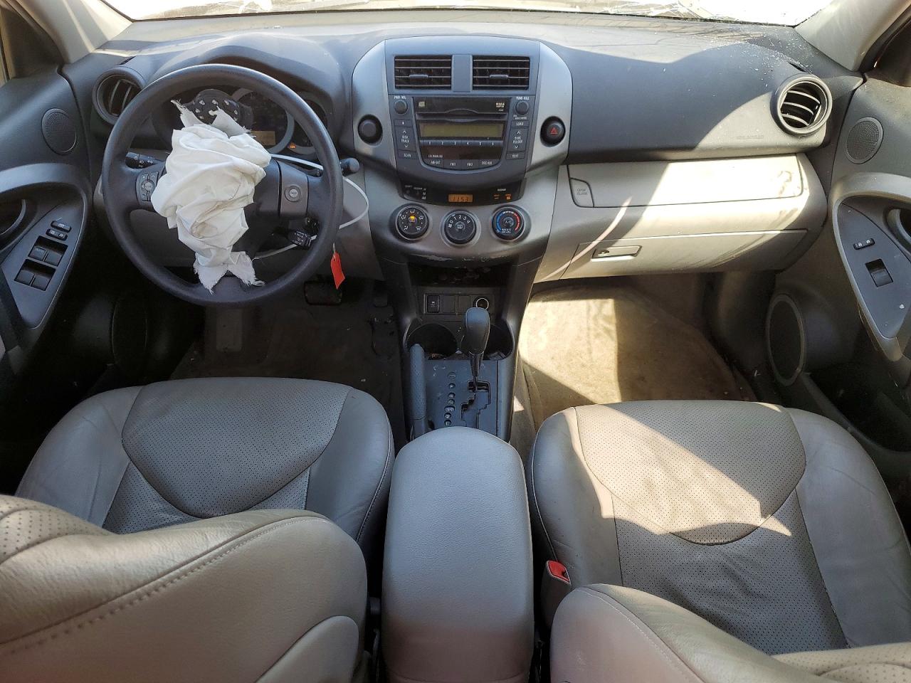 2011 TOYOTA RAV4 BASE photo 22
