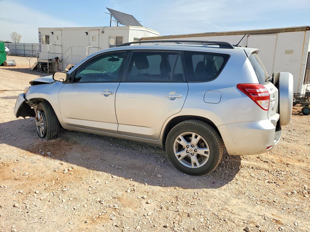 2011 TOYOTA RAV4 BASE photo 4