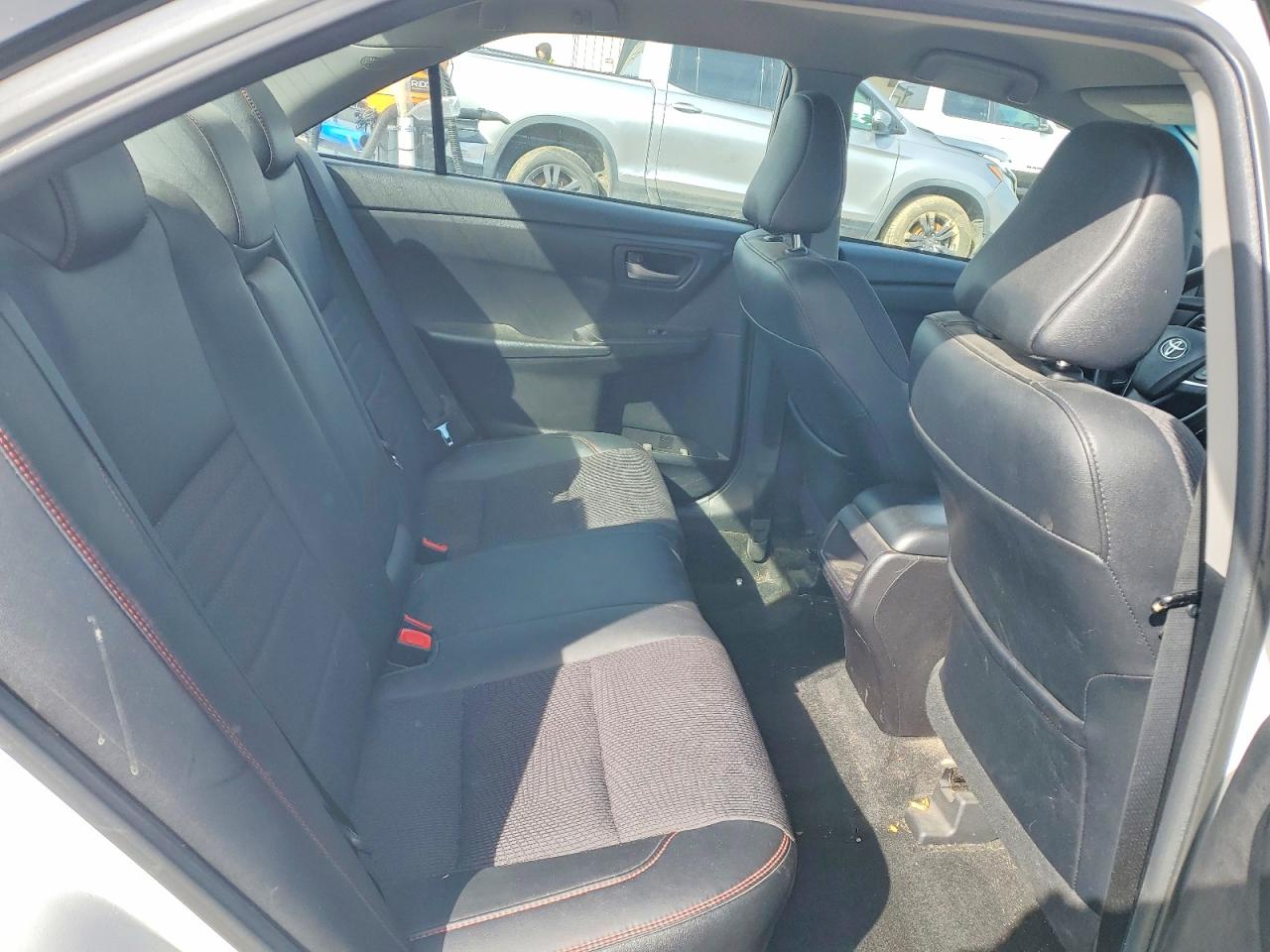 2017 TOYOTA CAMRY photo 28