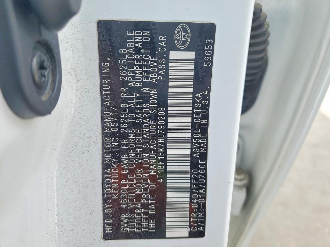 2017 TOYOTA CAMRY photo 34