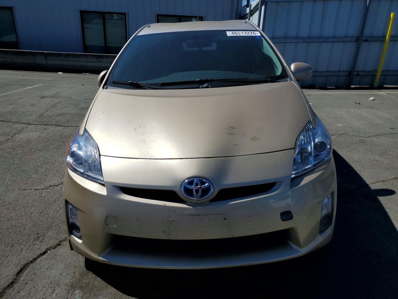 2011 TOYOTA PRIUS THREE photo 5