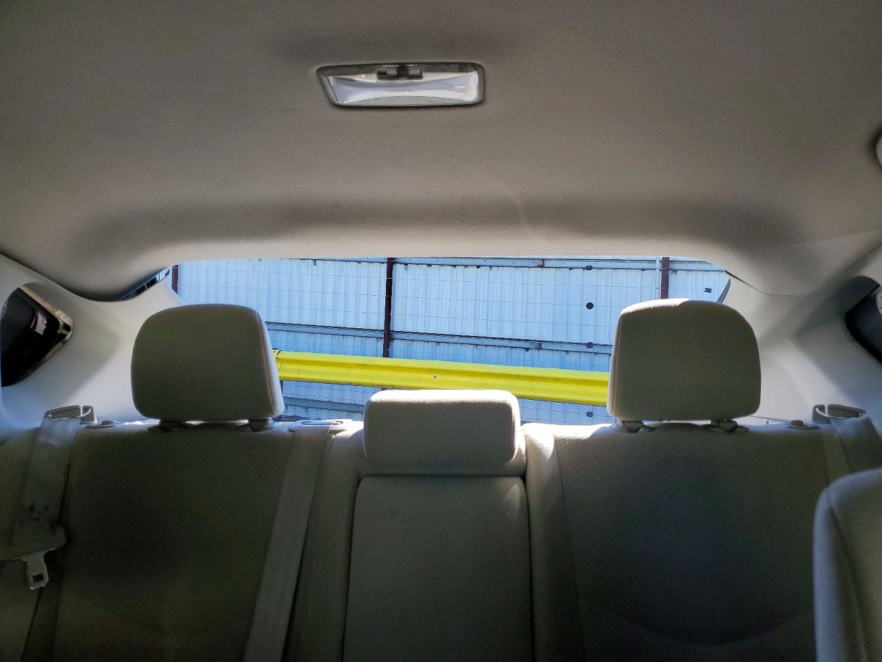 2011 TOYOTA PRIUS THREE photo 10