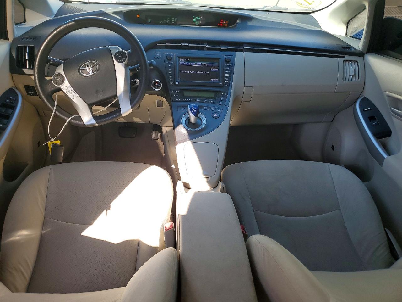 2011 TOYOTA PRIUS THREE photo 8