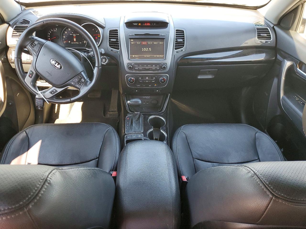 2014 KIA SORENTO photo 22