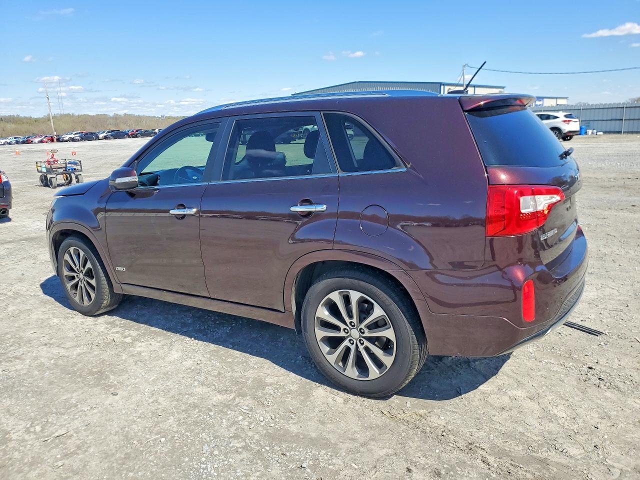 2014 KIA SORENTO photo 4