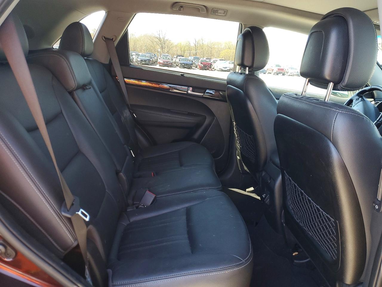 2014 KIA SORENTO photo 31