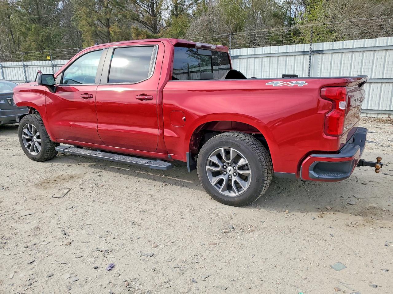 2019 CHEVROLET SILVERADO K1500 RST photo 2