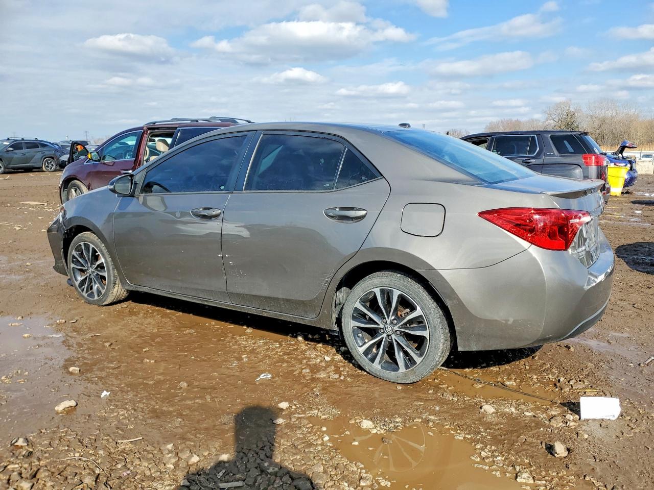 2018 TOYOTA COROLLA SE photo 4