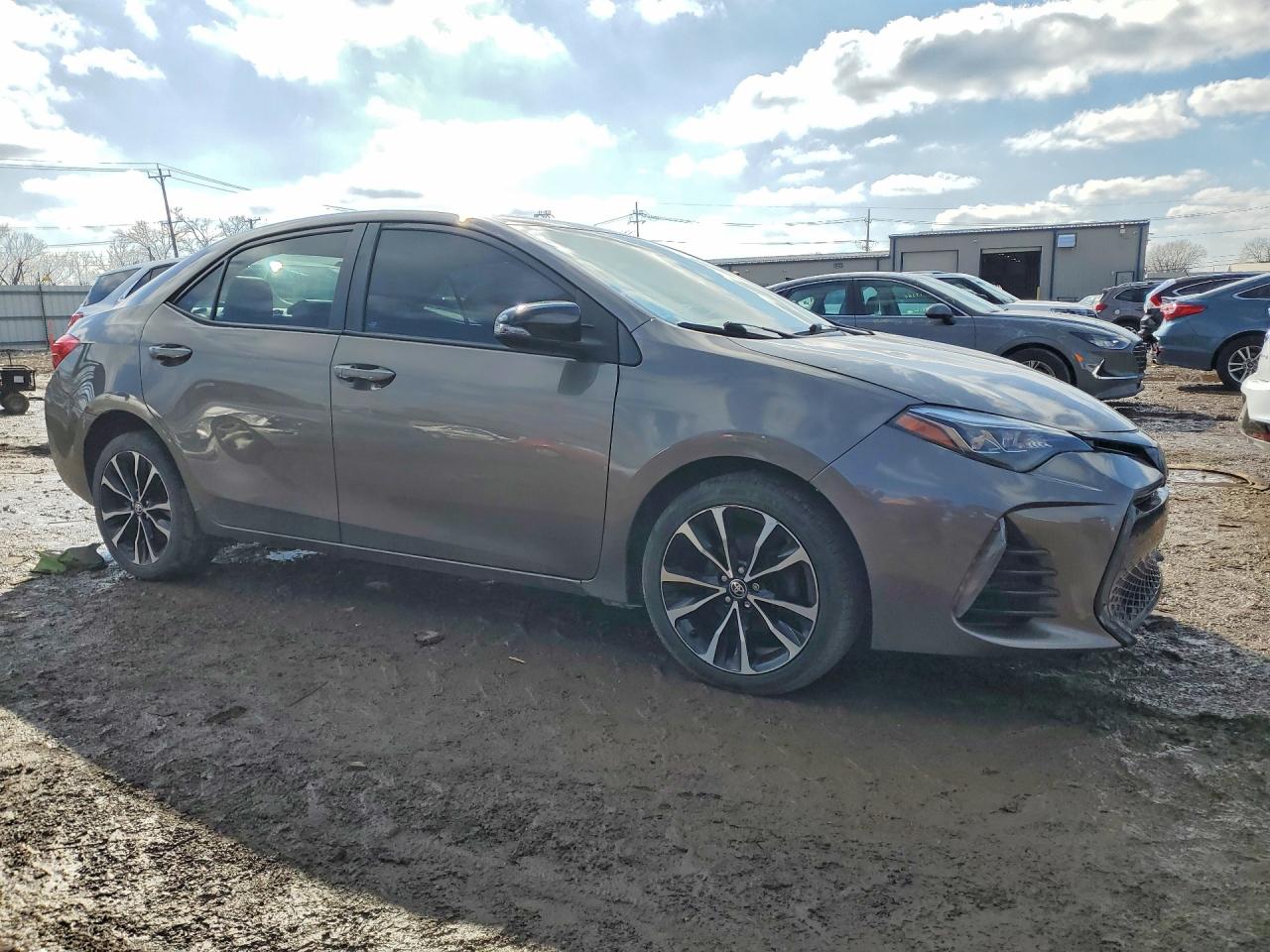 2018 TOYOTA COROLLA SE photo 10