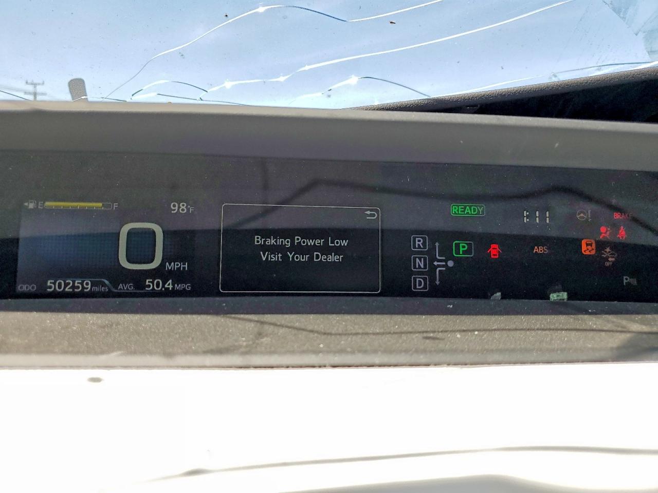 2017 TOYOTA PRIUS FOUR photo 17