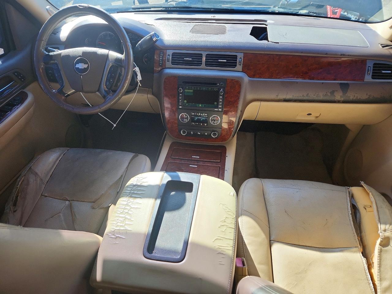 2009 CHEVROLET SUBURBAN C1500 LTZ photo 8