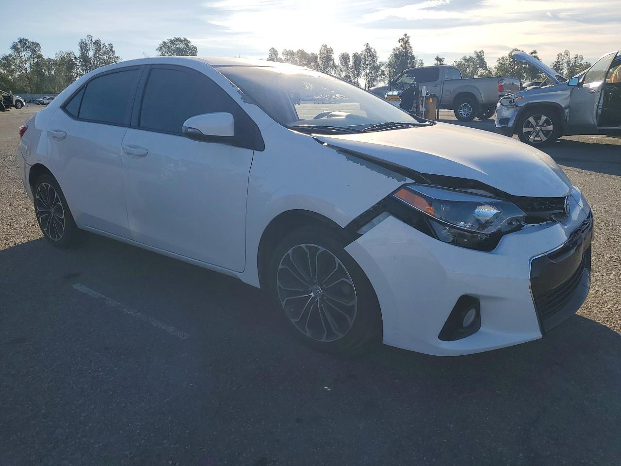 2016 TOYOTA COROLLA S PLUS photo 4