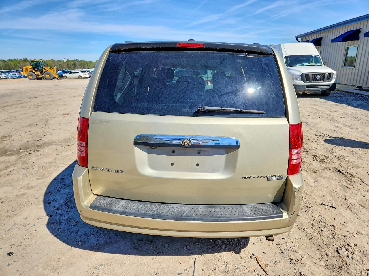 2010 CHRYSLER TOWN & COUNTRY TOURING photo 11