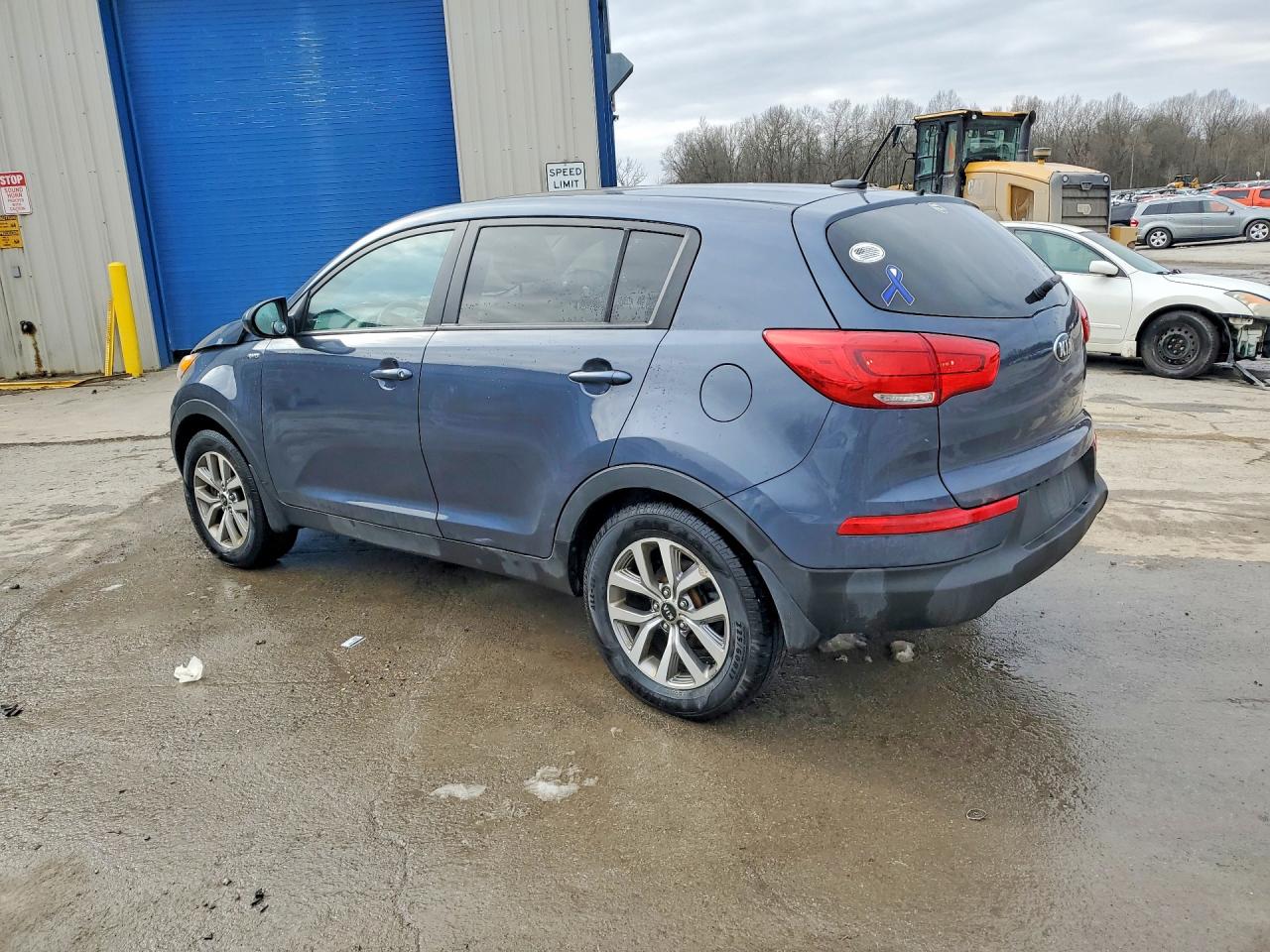 2016 KIA SPORTAGE LX photo 2