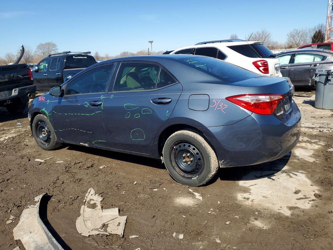2019 TOYOTA COROLLA LE photo 4