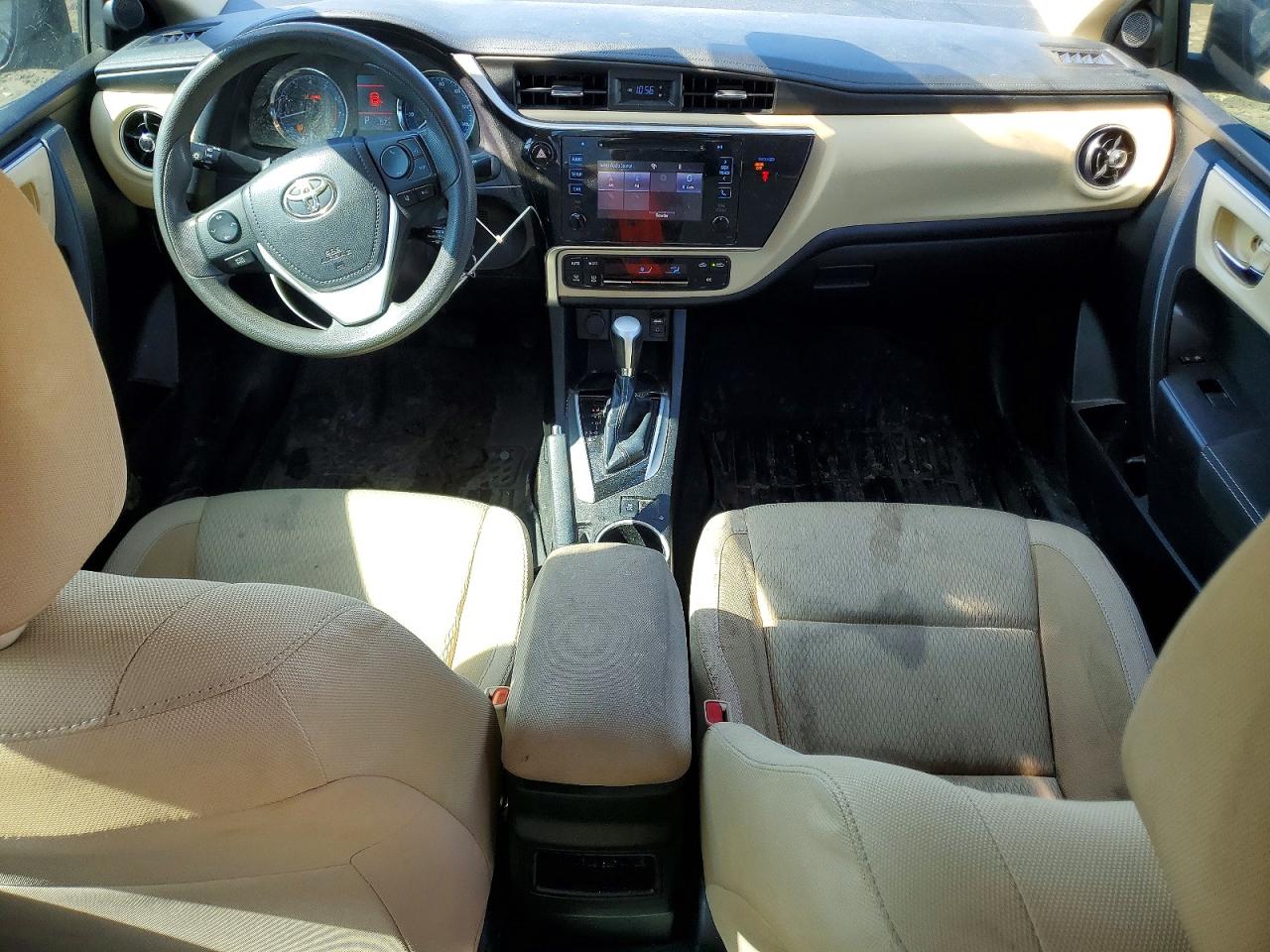 2019 TOYOTA COROLLA LE photo 22