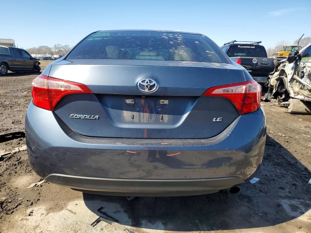 2019 TOYOTA COROLLA LE photo 16