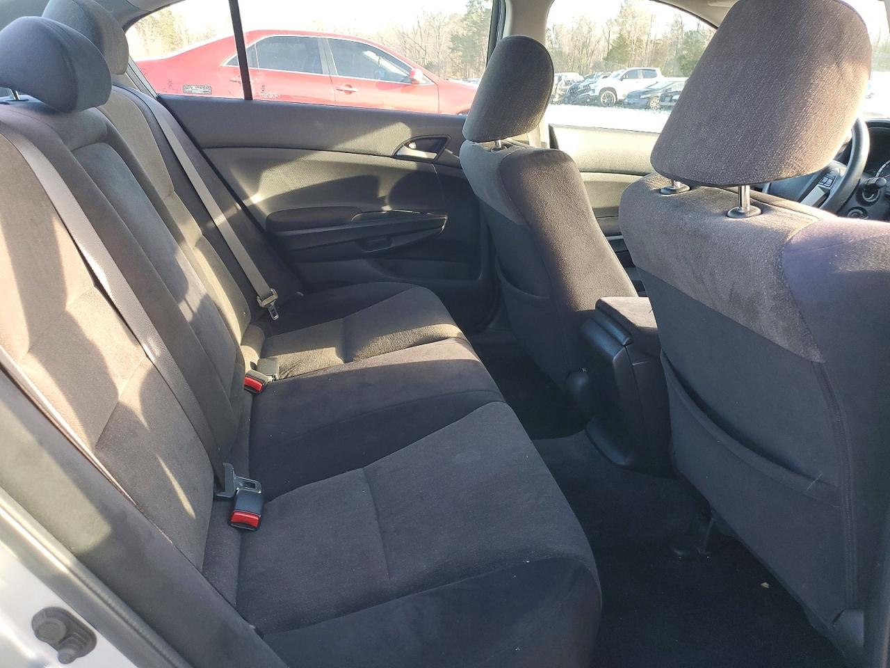 2009 HONDA ACCORD LX photo 28