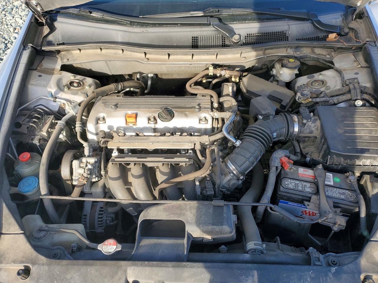 2009 HONDA ACCORD LX photo 31