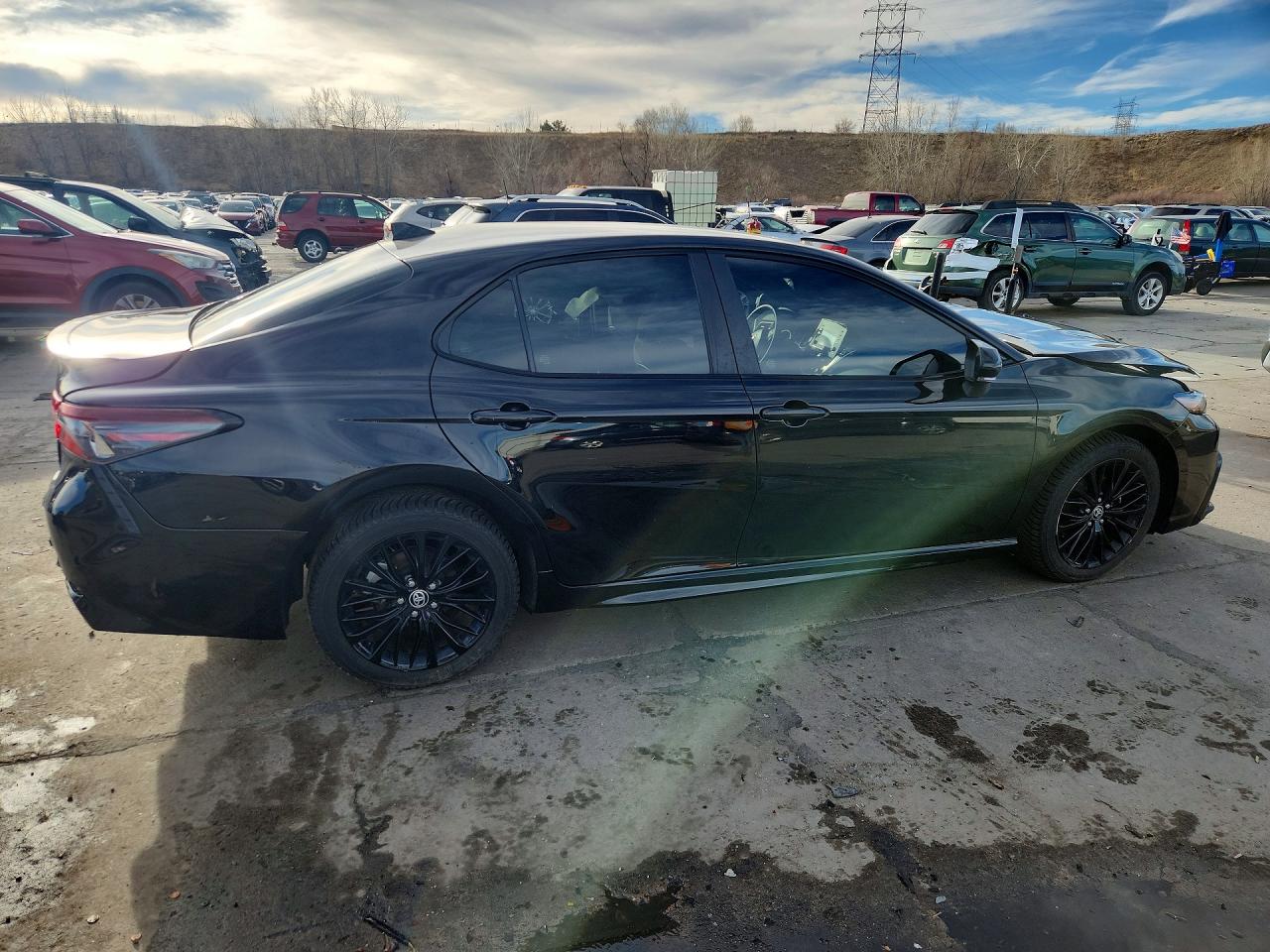 2022 TOYOTA CAMRY SE NIGHTSHADE photo 5