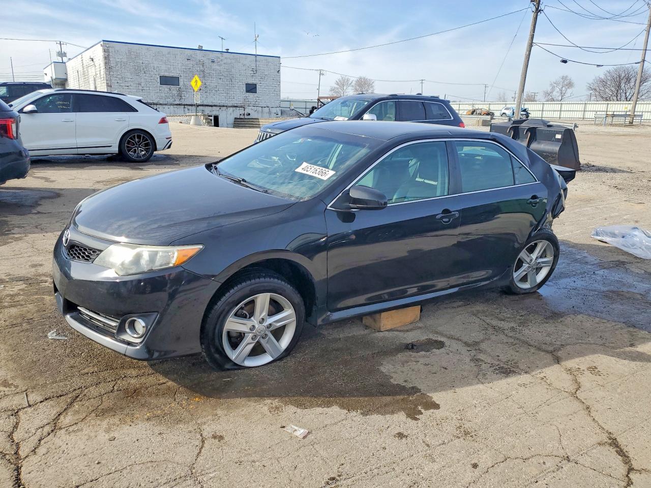 2013 TOYOTA CAMRY